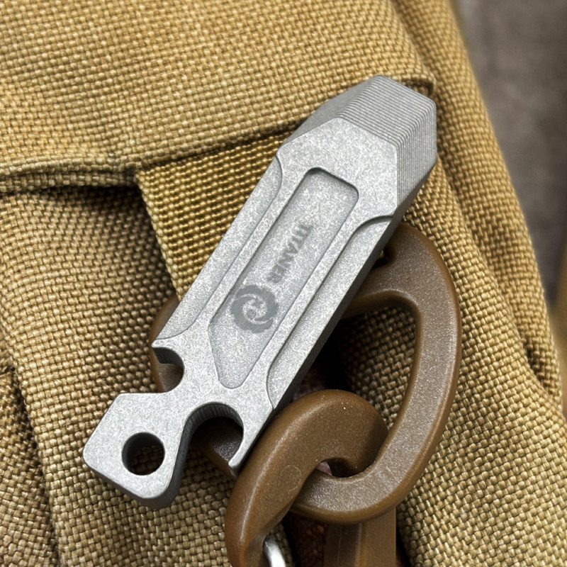 Портативный многофункциональны – обзор и цена Keychain Multi Tool